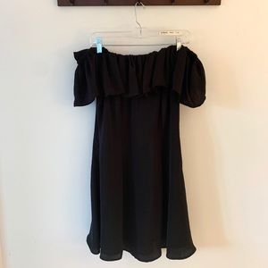 Off-shoulder ruffle dress